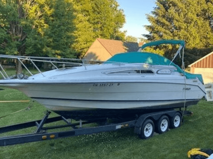 1993 Rinker 260 Fiesta Vee - Image 1